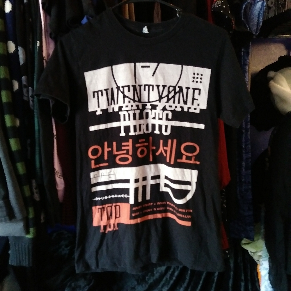 ❤️FINAL PRICE ❤️Twenty One Pilots Band Black Small